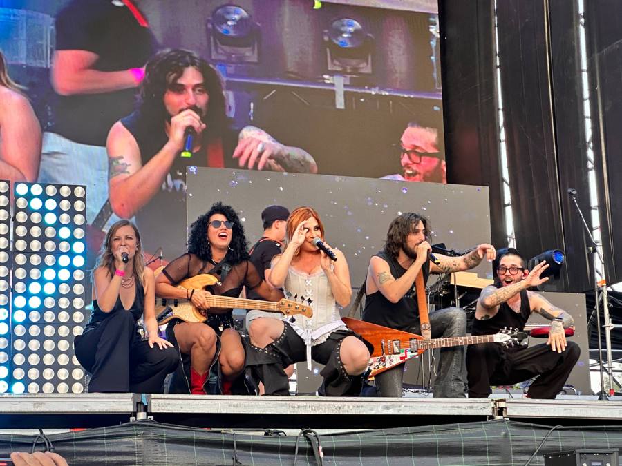 Leire Martinez y banda en directo Fiestas Torrejon de Ardoz 2026